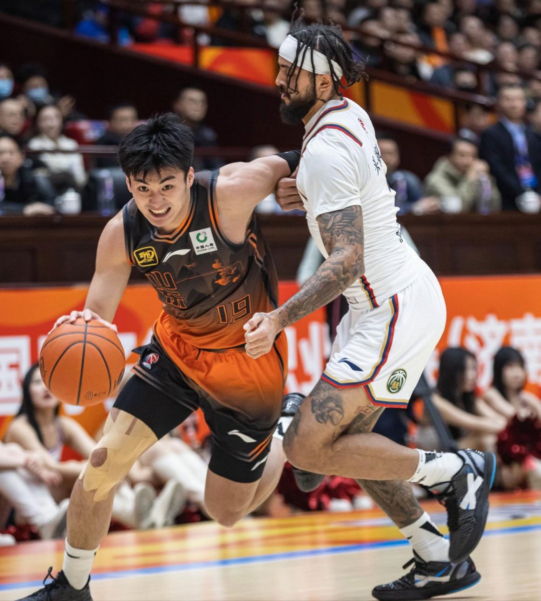 今晚尼斯手感冰凉——CBA常规赛节点到来；底气十足；数据趋势出现新变化的简单介绍