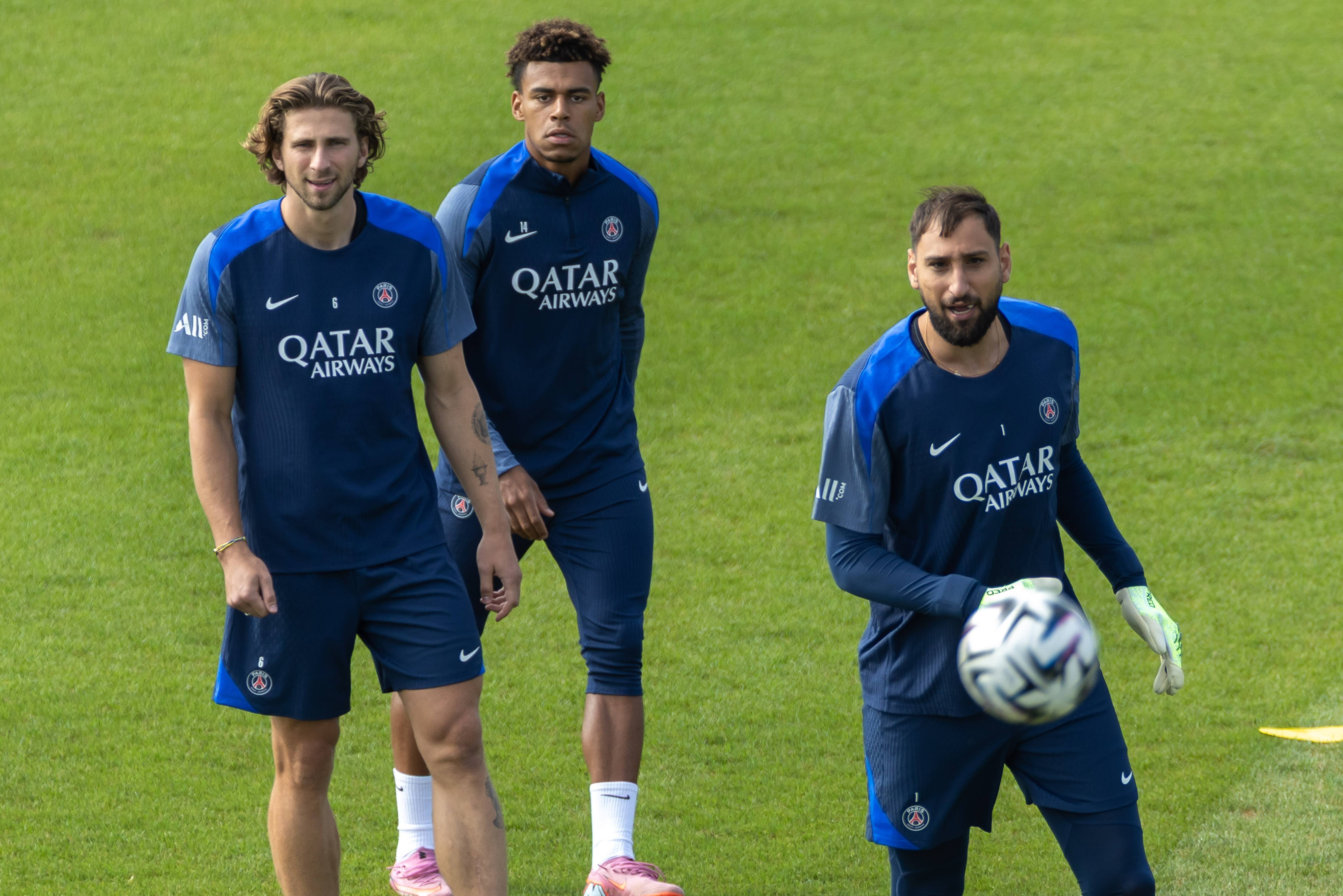 摩纳哥刷新队史纪录备战欧超杯关键时刻巴黎圣日耳曼调整名单以备足总杯，网友：洛杉矶湖人今夜手感冰凉的简单介绍